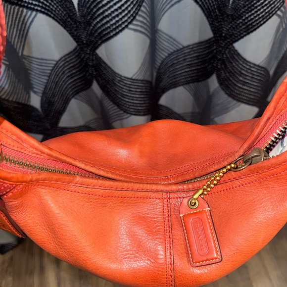 Coach Bleecker Bucket Bag - Picture 11 of 16